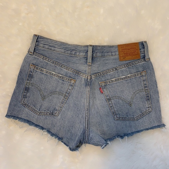 LEVI'S | 501 short - Picture 2 of 4